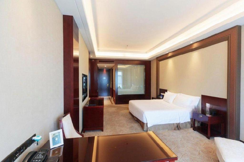 Linyi Blue Horizon International Hotel Yi He Exteriör bild