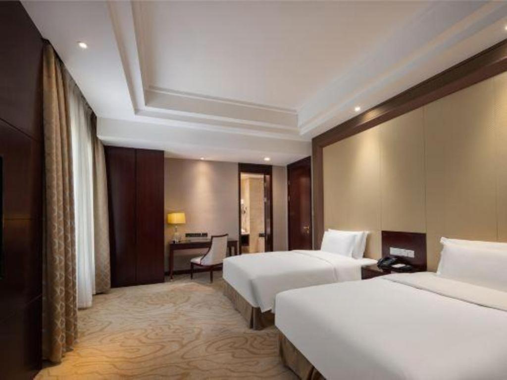 Linyi Blue Horizon International Hotel Yi He Exteriör bild
